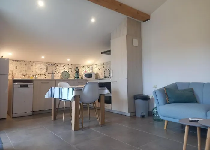 Selaurua بيت للعطل